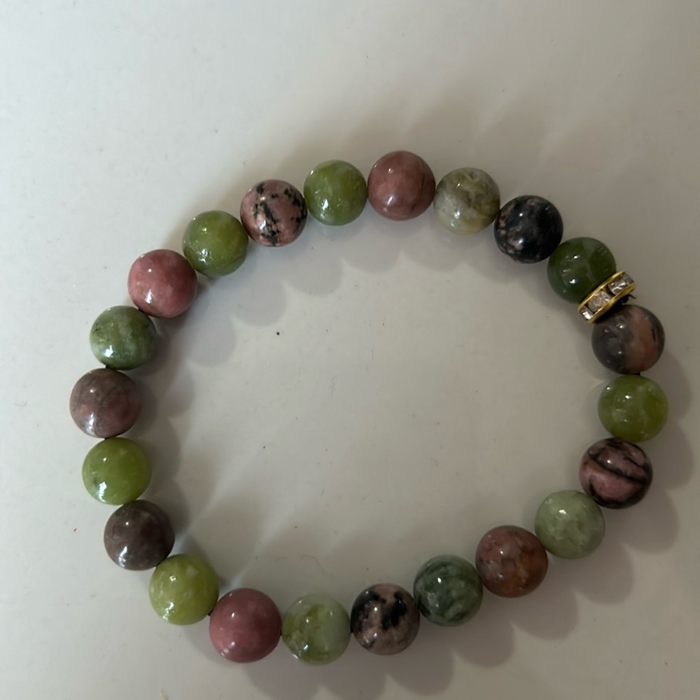 Green and pink natural stone bead bracelet